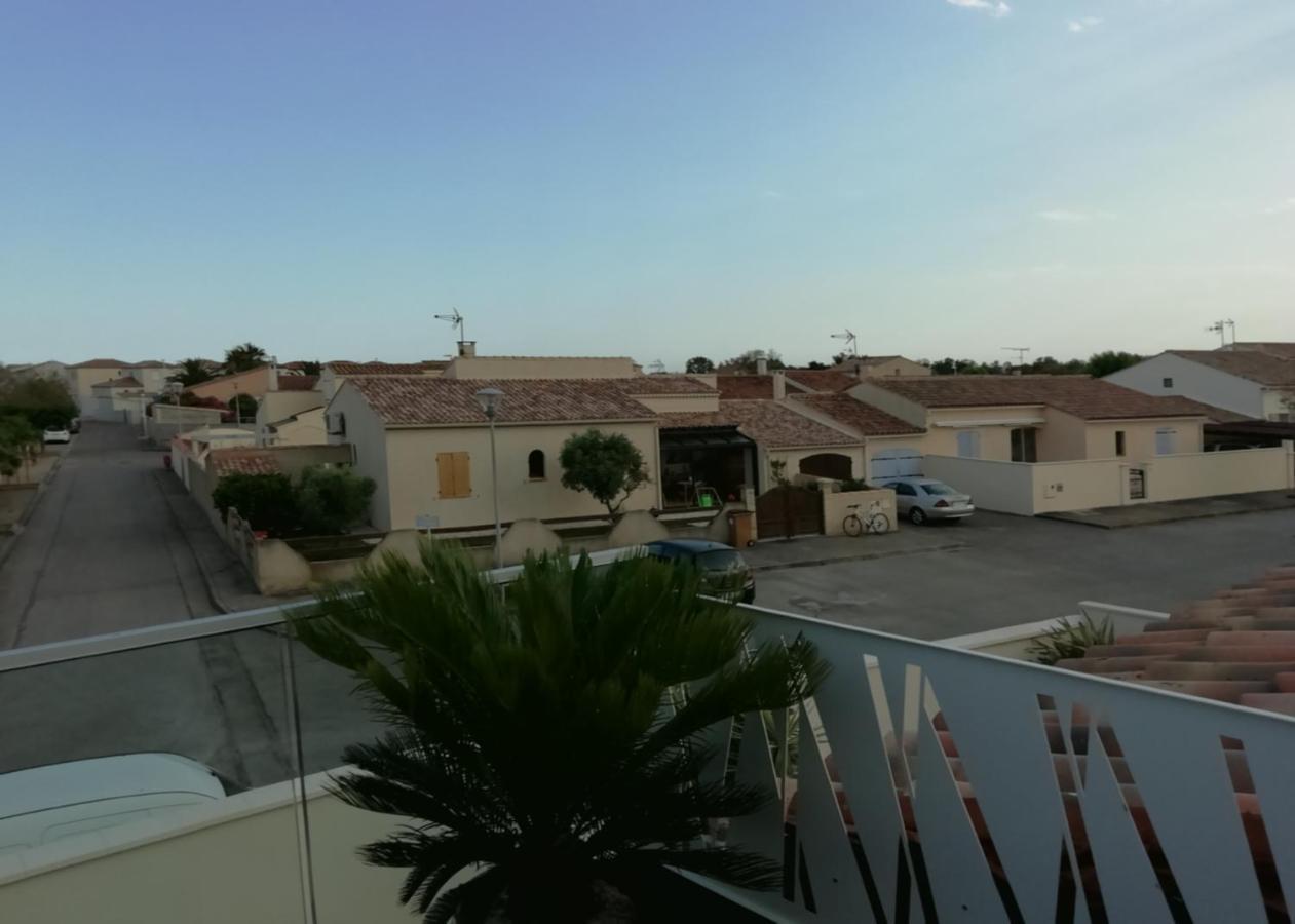 Appartement Au Dessus De La Maison Du Saunier Salin-de-Giraud Dış mekan fotoğraf